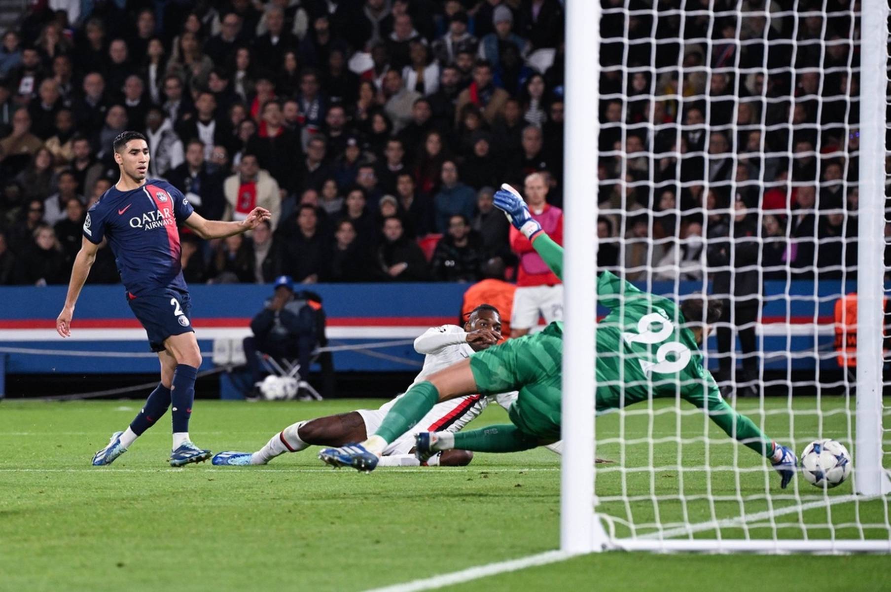 在进攻端 在进攻端